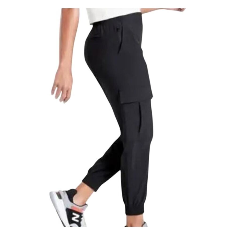 Athleta Chelsea Cargo Jogger 6P Black